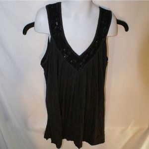 Cable & Gauge Black Sleeveless Top With Sparkle Accents Around Collar Size M